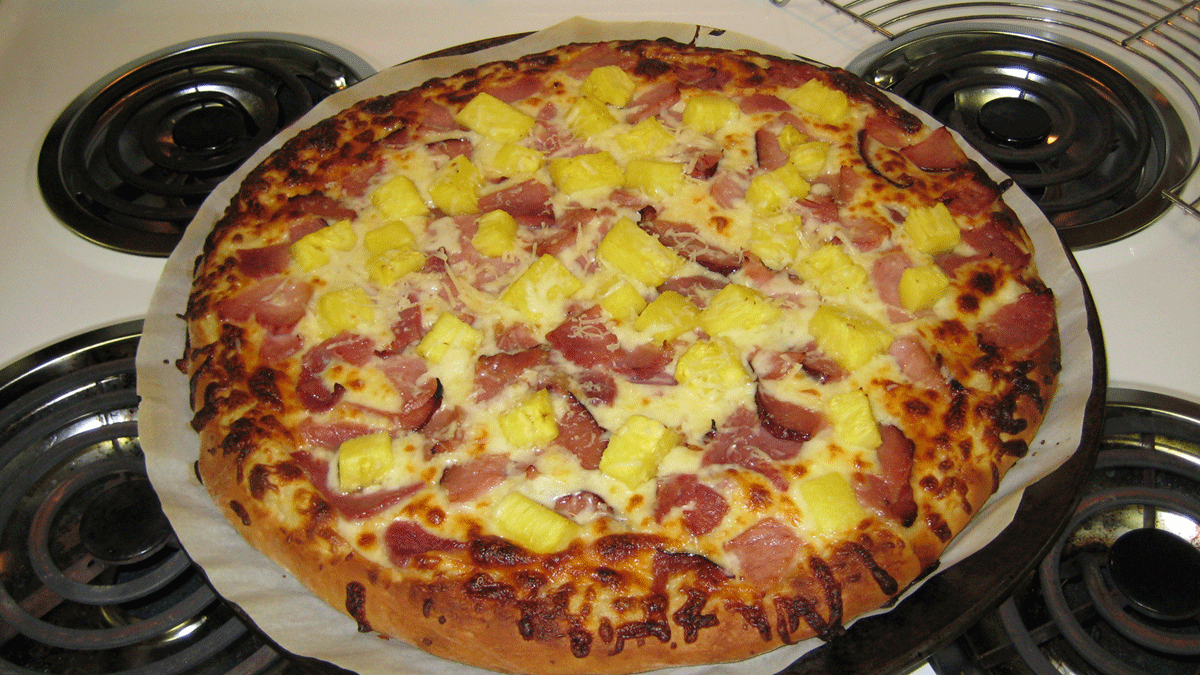 food.jdspc.com Hawaiian Pizza with White Sauce